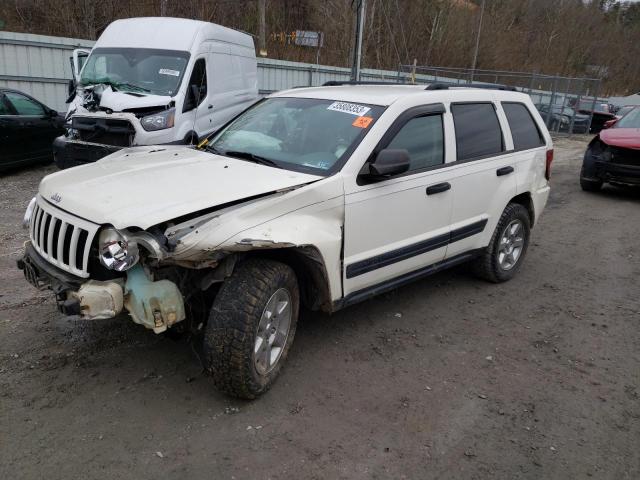 1J4GR48K86C239492 - 2006 JEEP GRAND CHER LAREDO WHITE photo 1