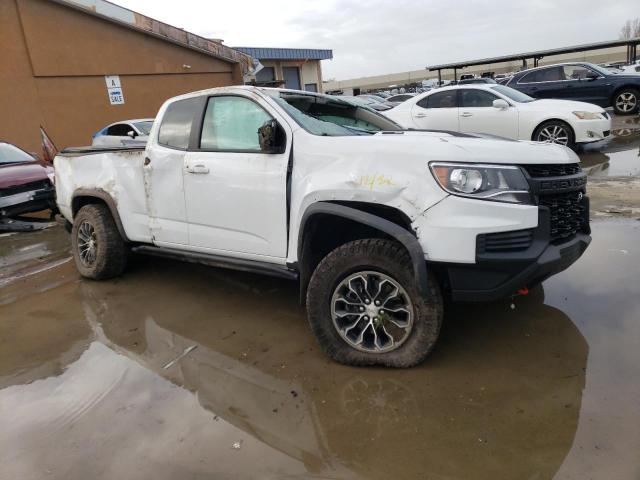 1GCRTEE19M1138326 - 2021 CHEVROLET COLORADO ZR2 WHITE photo 4