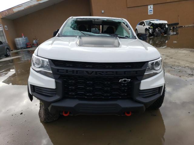 1GCRTEE19M1138326 - 2021 CHEVROLET COLORADO ZR2 WHITE photo 5