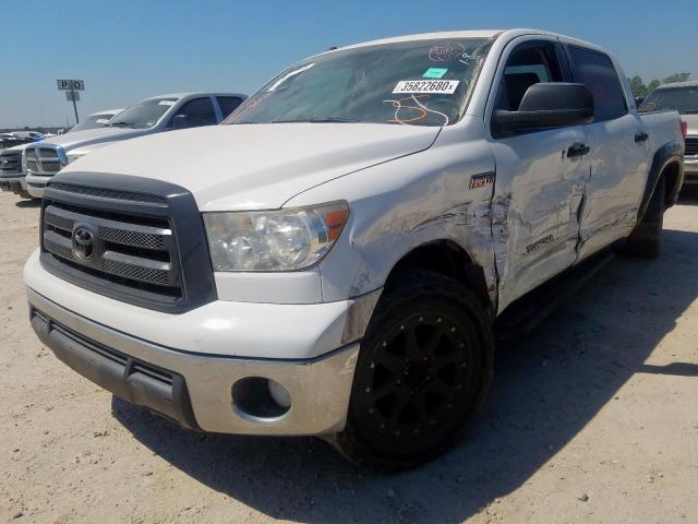 5TFEY5F15CX120805 - 2012 TOYOTA TUNDRA CREWMAX SR5  photo 2