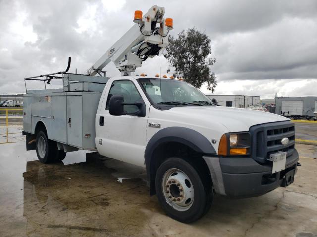 1FDXF46Y77EA42594 - 2007 FORD F450 SUPER DUTY WHITE photo 4