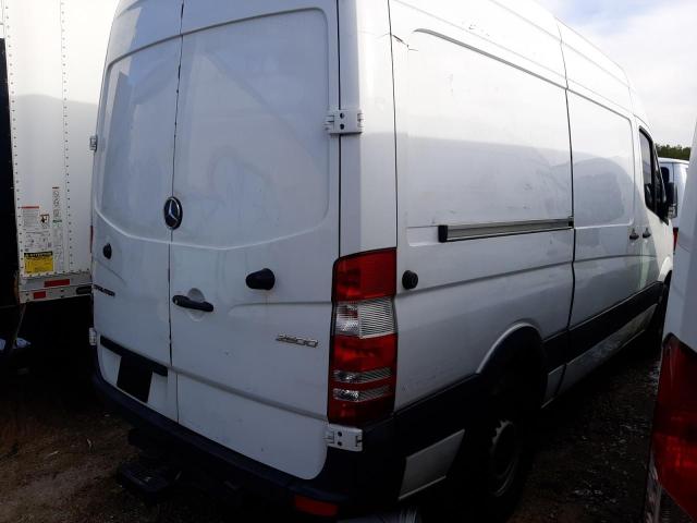 WD3PE7CD5HP563307 - 2017 MERCEDES-BENZ SPRINTER 2500 WHITE photo 4