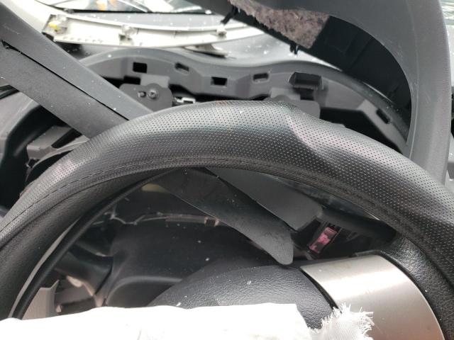 2T1BU4EE6DC098424 - 2013 TOYOTA COROLLA BASE SILVER photo 9