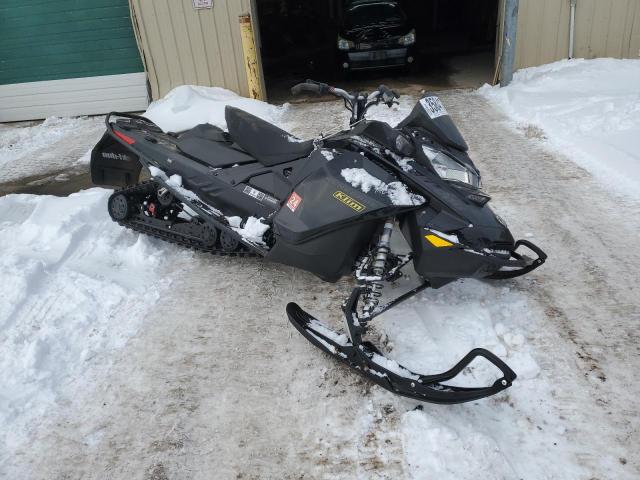 2BPSUFMB3MV000038 - 2021 SKI DOO RENEGADE BLACK photo 1