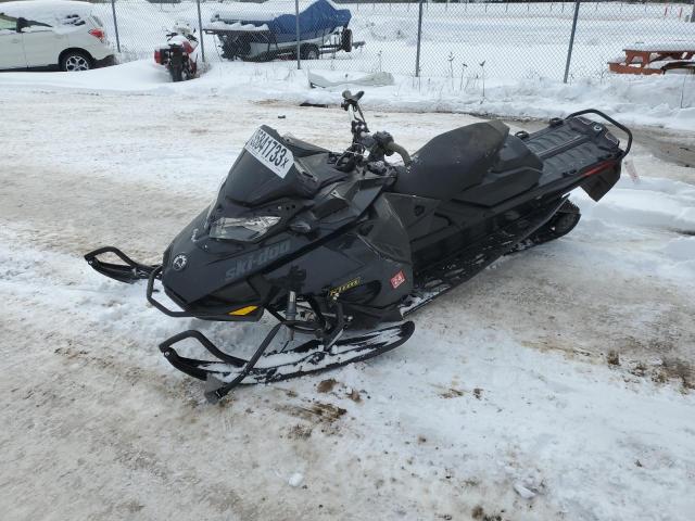 2BPSUFMB3MV000038 - 2021 SKI DOO RENEGADE BLACK photo 2