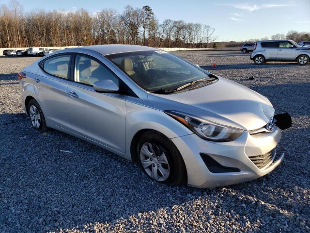 5NPDH4AE4GH697178 - 2016 HYUNDAI ELANTRA SE SILVER photo 4