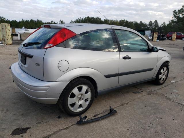 3FAFP31341R144173 - 2001 FORD FOCUS ZX3 SILVER photo 3