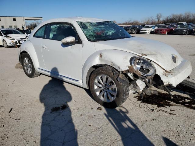 3VWFD7AT0KM707516 - 2019 VOLKSWAGEN BEETLE S WHITE photo 4