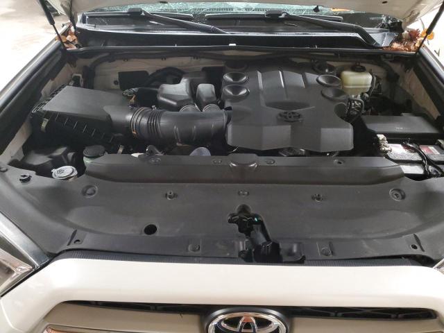 JTEBU5JR9J5496830 - 2018 TOYOTA 4RUNNER SR5/SR5 PREMIUM WHITE photo 11