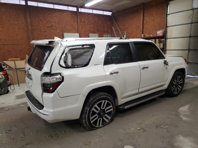 JTEBU5JR9J5496830 - 2018 TOYOTA 4RUNNER SR5/SR5 PREMIUM WHITE photo 3