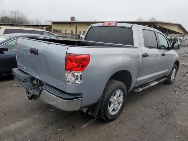 5TFDY5F16CX259675 - 2012 TOYOTA TUNDRA CREWMAX SR5 GRAY photo 3