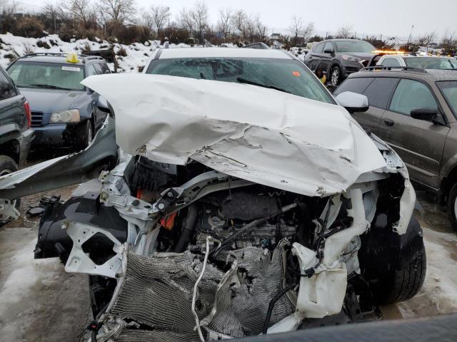 2GKFLVE3XG6137261 - 2016 GMC TERRAIN DENALI WHITE photo 5