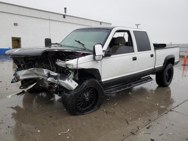 1GTGK23R9YF464170 - 2000 GMC SIERRA K2500 WHITE photo 1