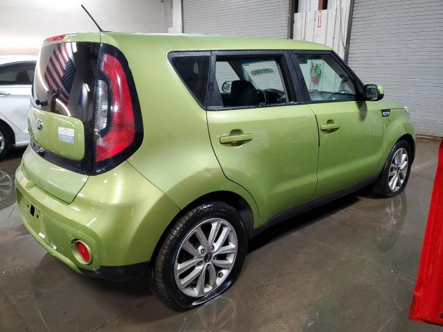 KNDJP3A58H7878225 - 2017 KIA SOUL + GREEN photo 3