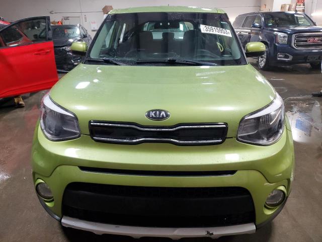 KNDJP3A58H7878225 - 2017 KIA SOUL + GREEN photo 5