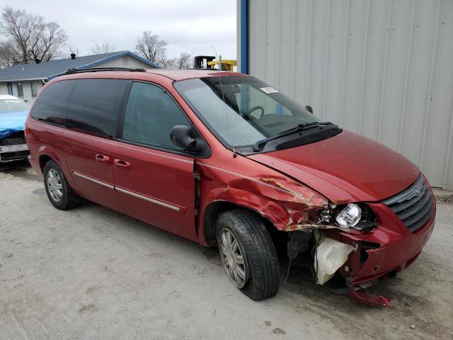 2C4GP54L85R112764 - 2005 CHRYSLER TOWN & COU TOURING მუქწითელი ფოტო 4
