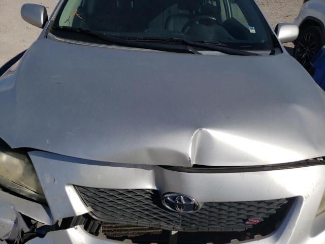 1NXBU4EE2AZ382675 - 2010 TOYOTA COROLLA BASE SILVER photo 11