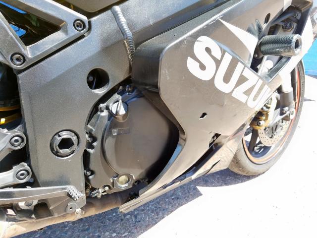 JS1GR7JA242105227 - 2004 SUZUKI GSX-R750 K  photo 7