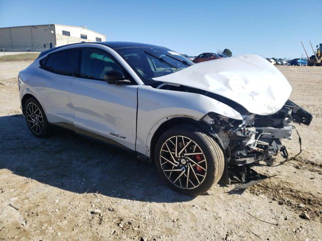 3FMTK4SX7NMA13482 - 2022 FORD MUSTANG MA GT WHITE photo 4