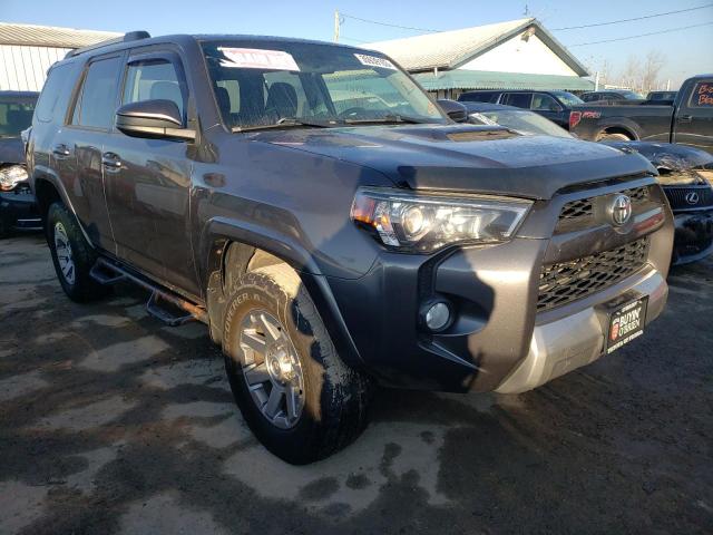 JTEBU5JR8E5151245 - 2014 TOYOTA 4RUNNER SR5 GRAY photo 4