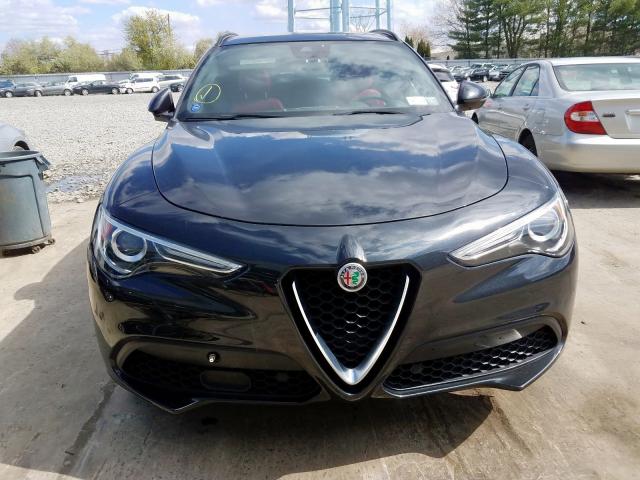 ZASFAKNN9J7B77363 - 2018 ALFA ROMEO STELVIO TI SPORT BLACK photo 9