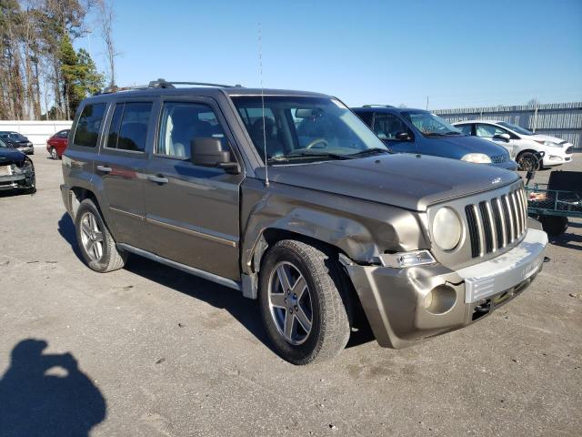 1J8FF48W47D371618 - 2007 JEEP PATRIOT LIMITED GOLD photo 4