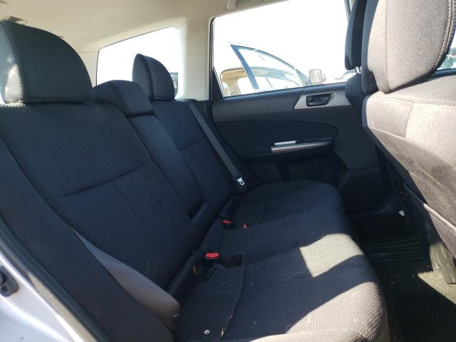 JF2SHBBC7BH719868 - 2011 SUBARU FORESTER 2.5X SILVER photo 6