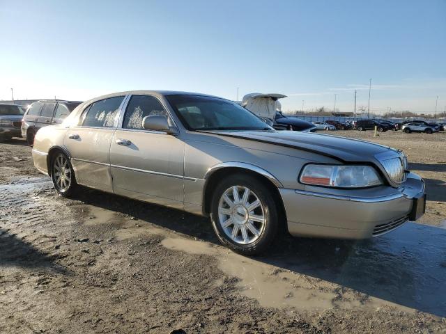 1LNHM82V46Y610553 - 2006 LINCOLN TOWN CAR SIGNATURE LIMITED GOLD photo 4