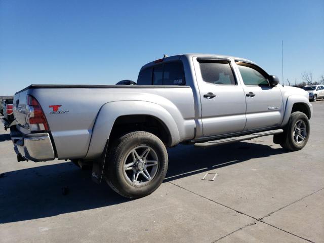 3TMMU4FNXEM065278 - 2014 TOYOTA TACOMA DOUBLE CAB LONG BED SILVER photo 3