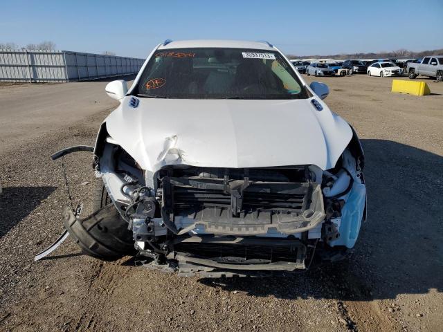 LRBFXCSA1KD018384 - 2019 BUICK ENVISION ESSENCE თეთრი ფოტო 5