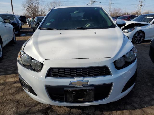 1G1JA6SH8F4172049 - 2015 CHEVROLET SONIC LS 白色 照片 5