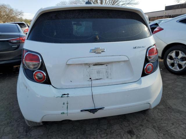 1G1JA6SH8F4172049 - 2015 CHEVROLET SONIC LS 白色 照片 6