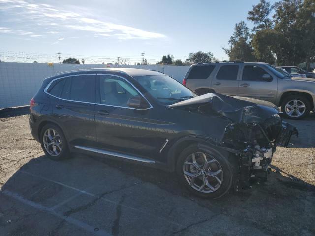 5UXTS1C00M9F22784 - 2021 BMW X3 XDRIVE30E BLACK photo 4