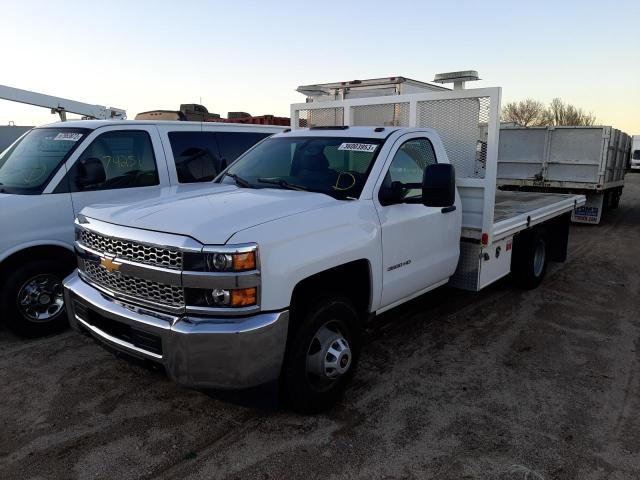 1GB3CVCG6KF165047 - 2019 CHEVROLET SILVERADO C3500 WHITE photo 1