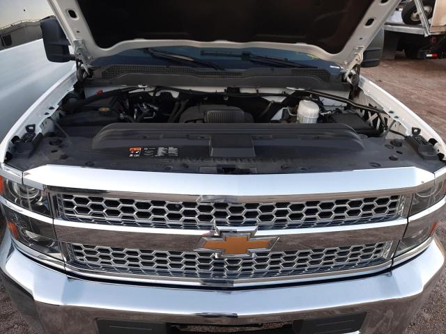 1GB3CVCG6KF165047 - 2019 CHEVROLET SILVERADO C3500 WHITE photo 11