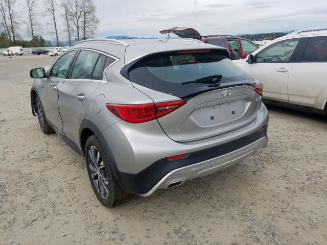 SJKCH5CR9HA022949 - 2017 INFINITI QX30 BASE  photo 3