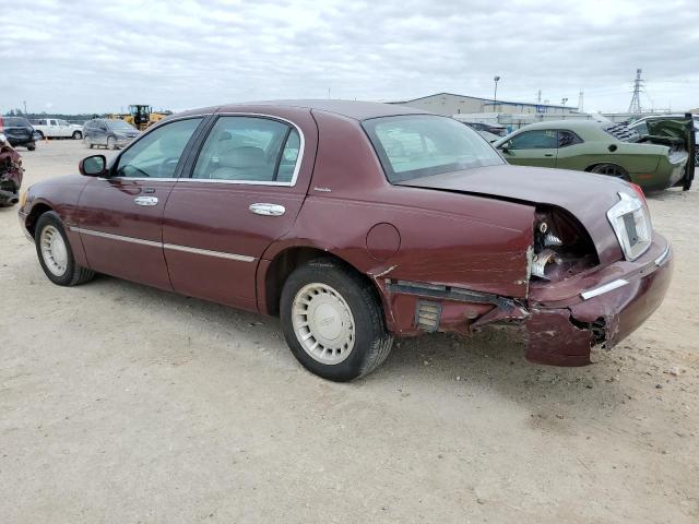 1LNHM81W11Y647806 - 2001 LINCOLN TOWN CAR EXECUTIVE MAROON photo 2