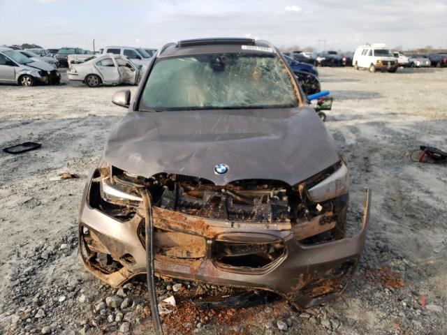 WBXJG9C04L5P46588 - 2020 BMW X1 XDRIVE28I BROWN photo 5