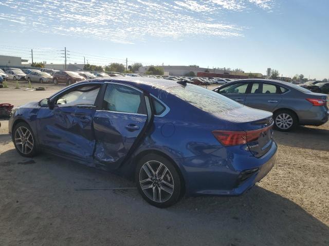 3KPF54AD7ME403569 - 2021 KIA FORTE EX BLUE photo 2