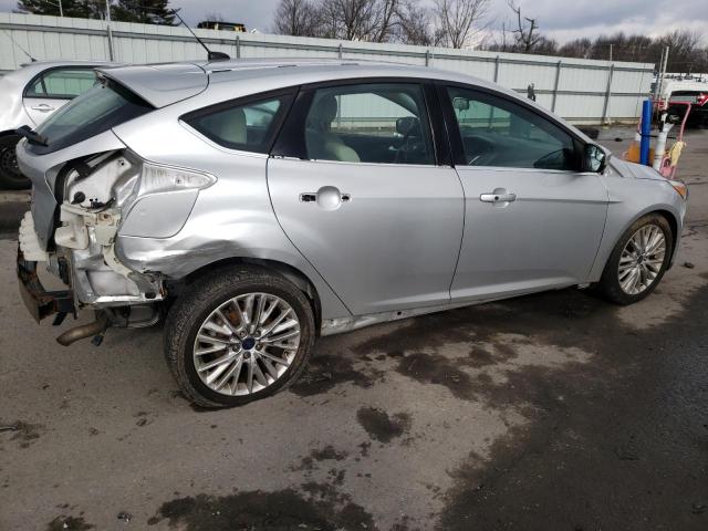 1FADP3N21HL207134 - 2017 FORD FOCUS TITANIUM SILVER photo 3