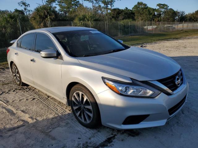 1N4AL3AP2HC210107 - 2017 NISSAN ALTIMA 2.5 SILVER photo 4