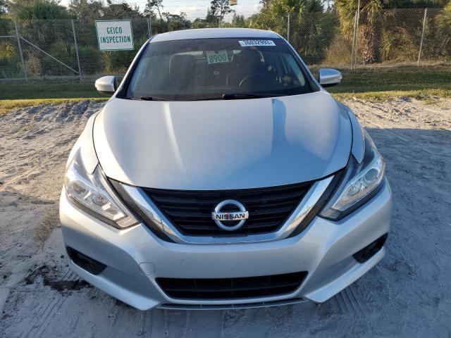 1N4AL3AP2HC210107 - 2017 NISSAN ALTIMA 2.5 SILVER photo 5