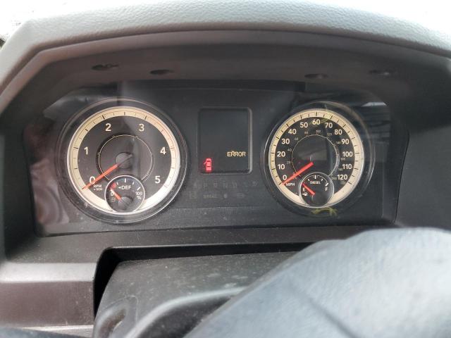 3C63RRGL3JG311952 - 2018 RAM 3500 ST MAROON photo 8