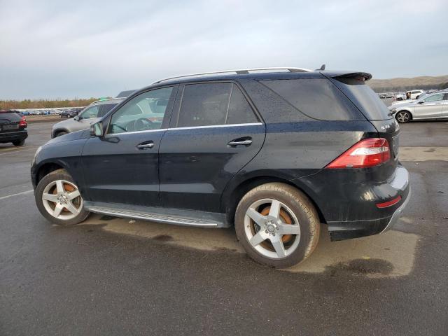 4JGDA5HBXFA586805 - 2015 MERCEDES-BENZ ML 350 4MATIC BLACK photo 2