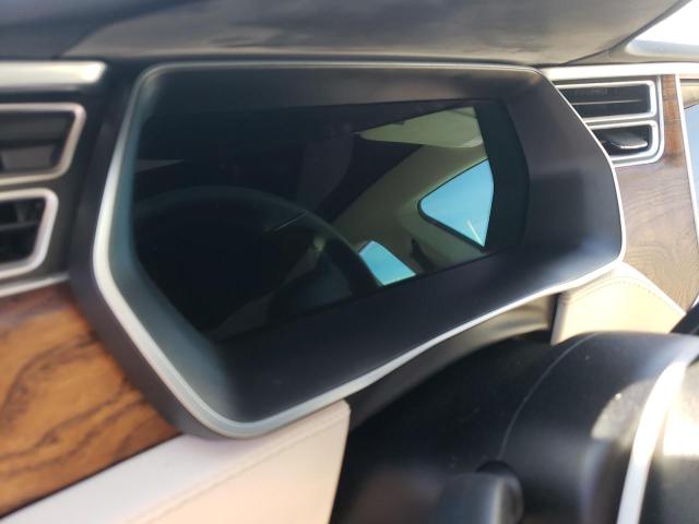 5YJSA1E23HF228853 - 2017 TESLA MODEL S Արծաթագույն լուսանկար 9