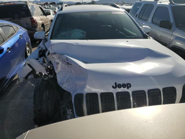 1C4PJLLB3KD466611 - 2019 JEEP CHEROKEE LATITUDE PLUS WHITE photo 5