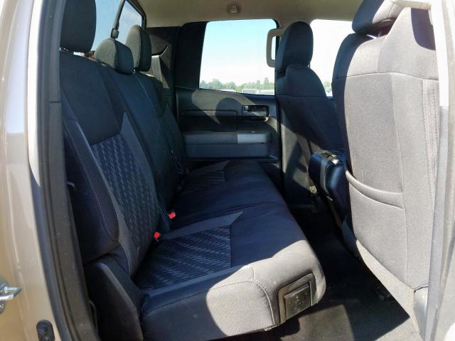 5TFUW5F15JX767834 - 2018 TOYOTA TUNDRA DOUBLE CAB SR/SR5  photo 6