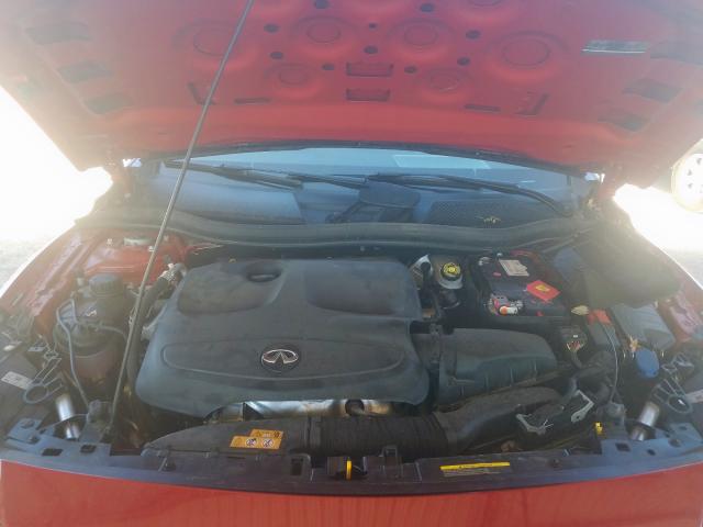 SJKCH5CR7JA054370 - 2018 INFINITI QX30 BASE  photo 7