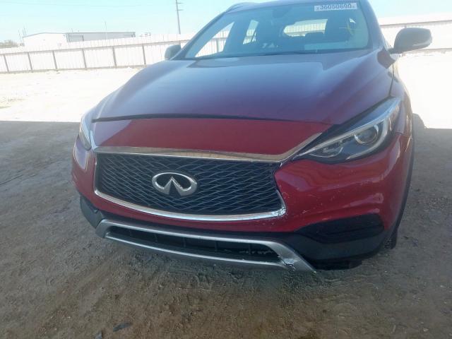 SJKCH5CR7JA054370 - 2018 INFINITI QX30 BASE  photo 9