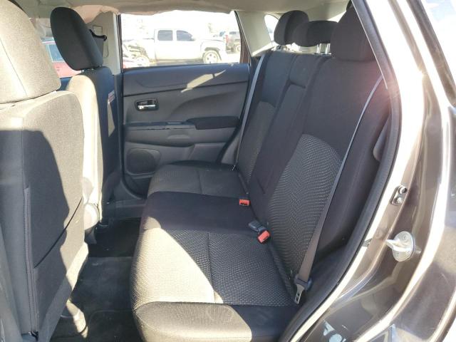 JA4AP3AU3GZ064021 - 2016 MITSUBISHI OUTLANDER ES ნაცრისფერი ფოტო 11